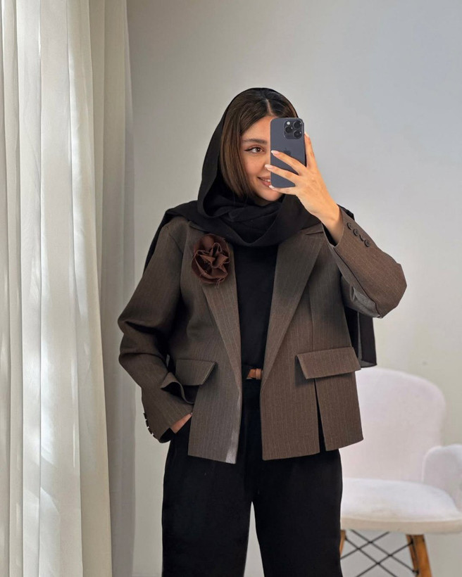 کت کوتاه قهوهای