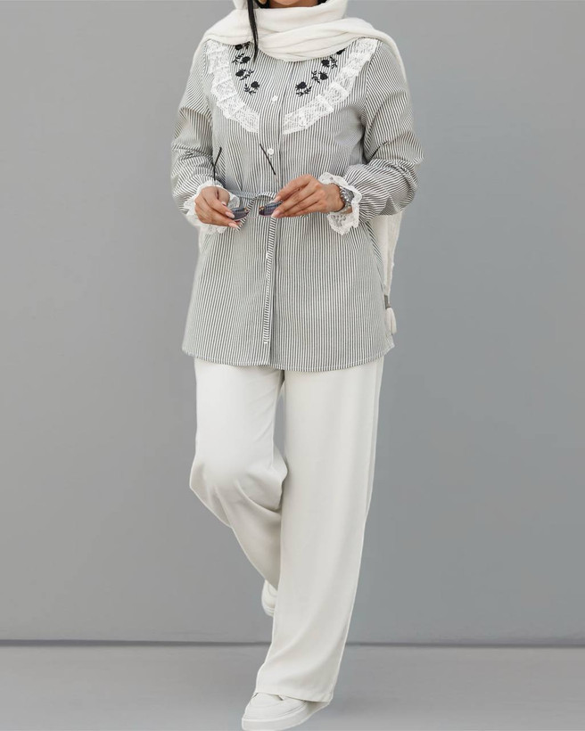 شومیز مانتویی طوسی راه راه گلدوزی و تور دوزی